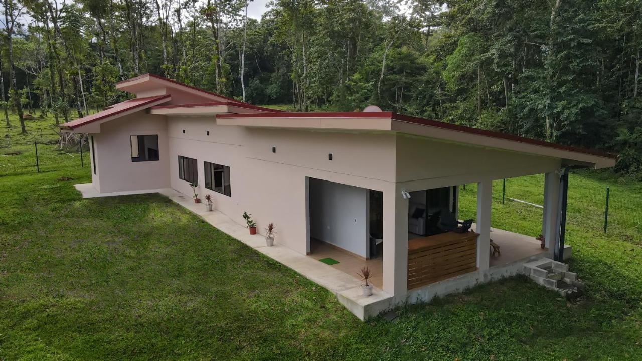 River Paradise Villa With Private Jacuzzi La Fortuna Eksteriør bilde